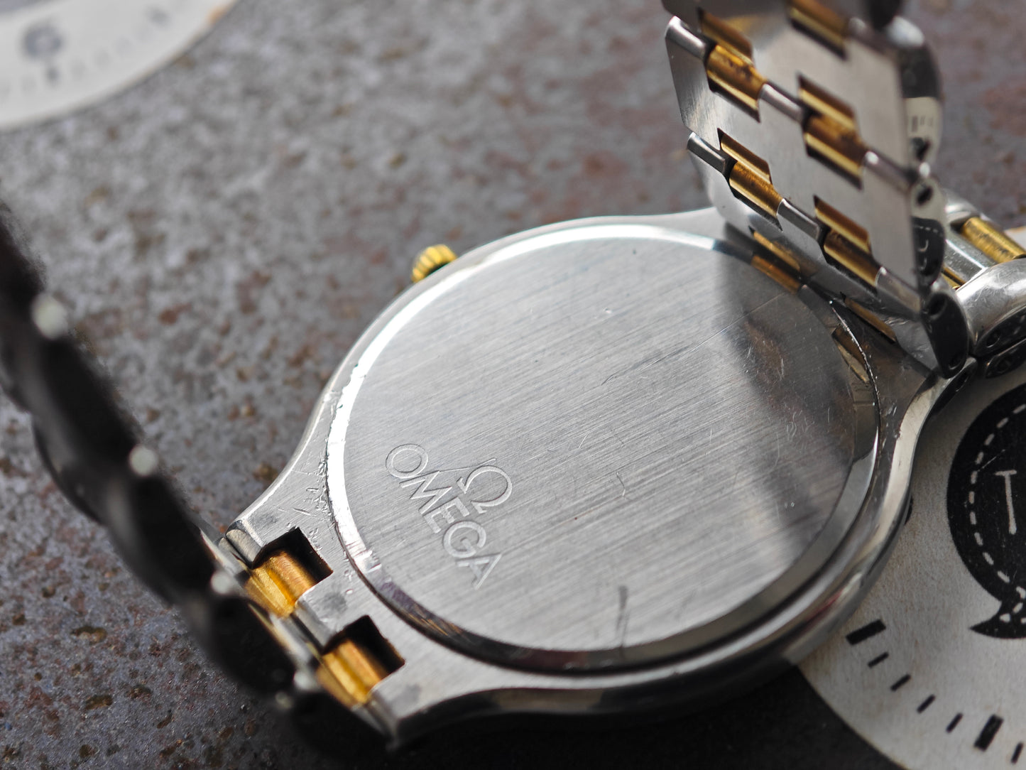 1990 Omega DeVille „The Symbol – Golden DIAL“ zweifarbige Version, komplettes Set