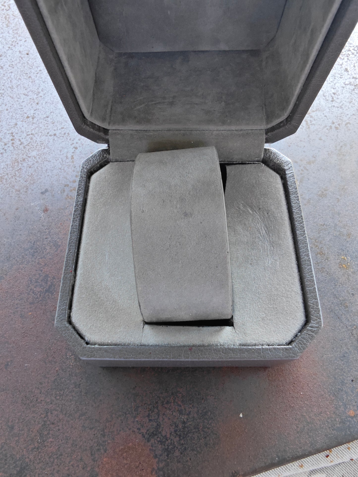 HOLY GRAIL OMEGA Equinoxe BOX