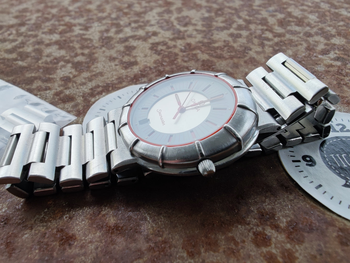 MINT OMEGA Dynamic "Spider" 1430 - Silver/Red Mens watch