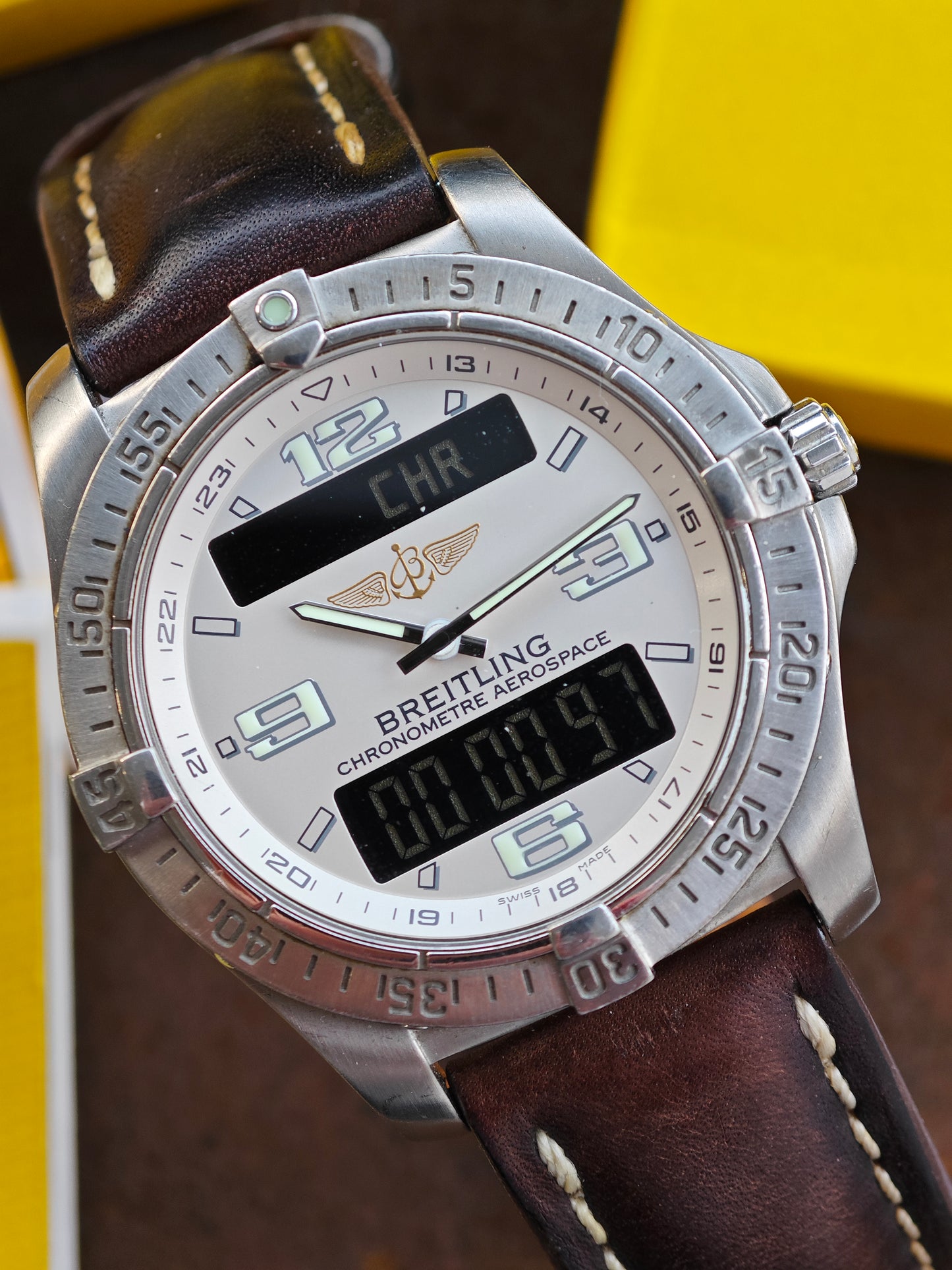 MINT Breitling Avantage White Dial Full Set