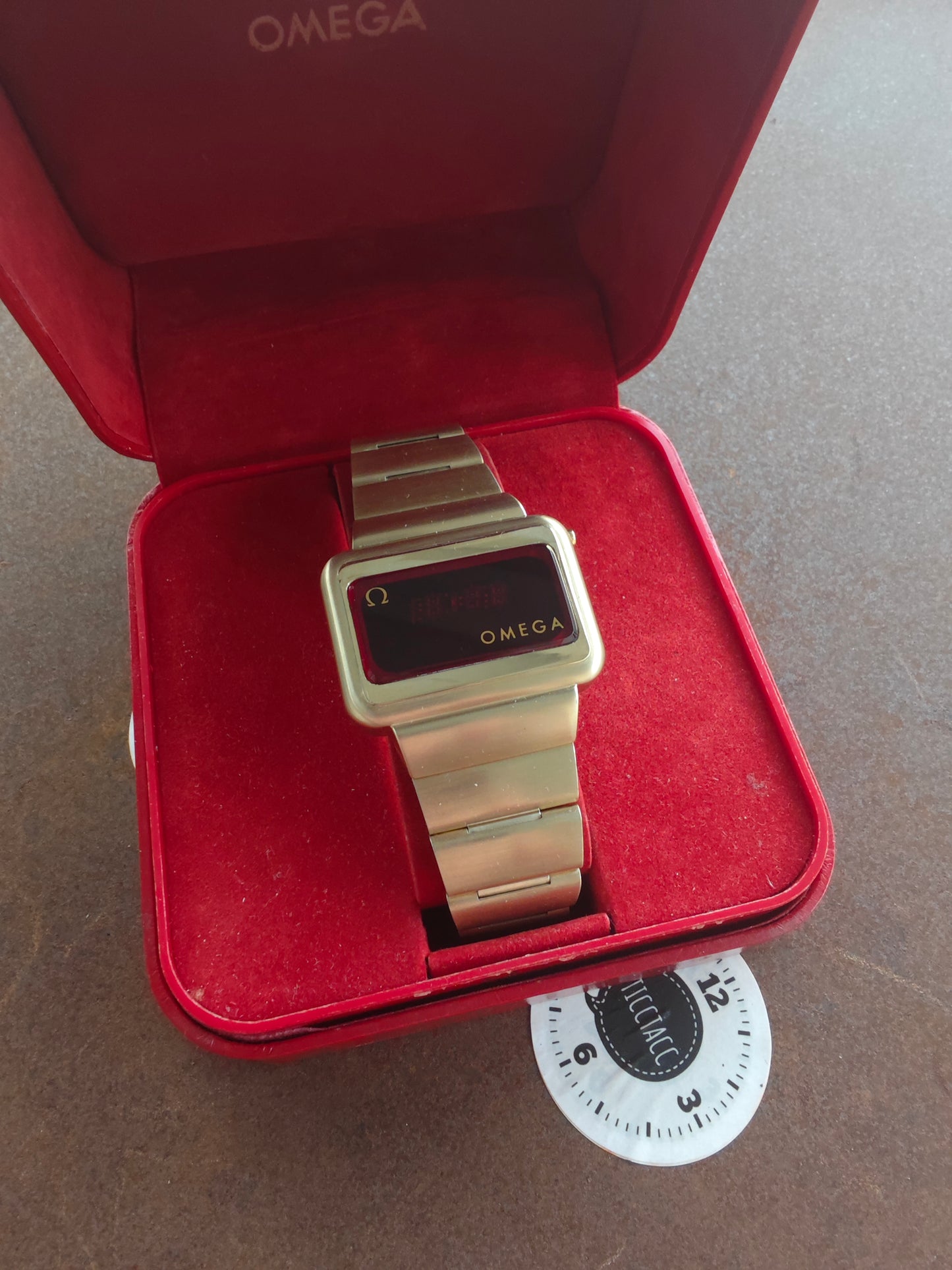 1975 - MINT+++ OMEGA Constellation TC3 LED watch Time Computer - goldplated / original movement