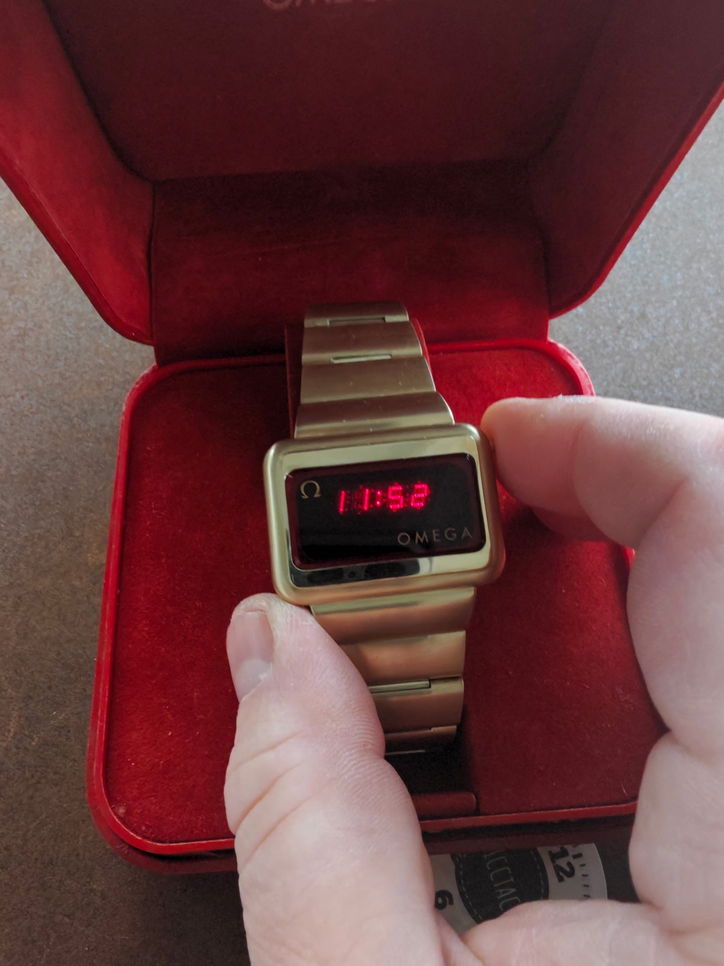 1975 - MINT+++ OMEGA Constellation TC3 LED watch Time Computer - goldplated / original movement