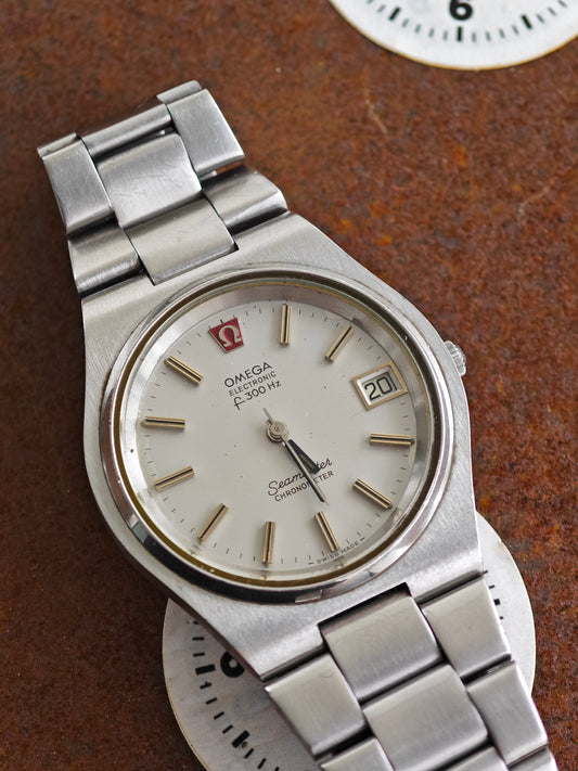 MINT OMEGA SEAMASTER f300 with silver dial & original bracelet