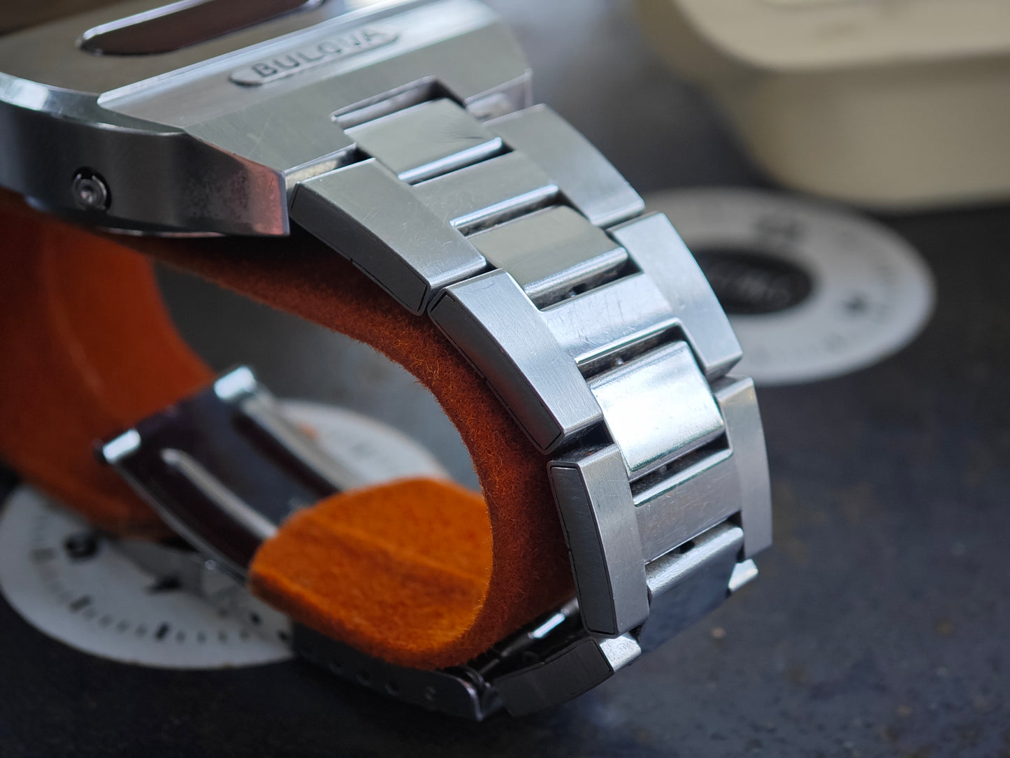 MINT BULOVA LED N4 Edelstahl mit Box und Umverpackung