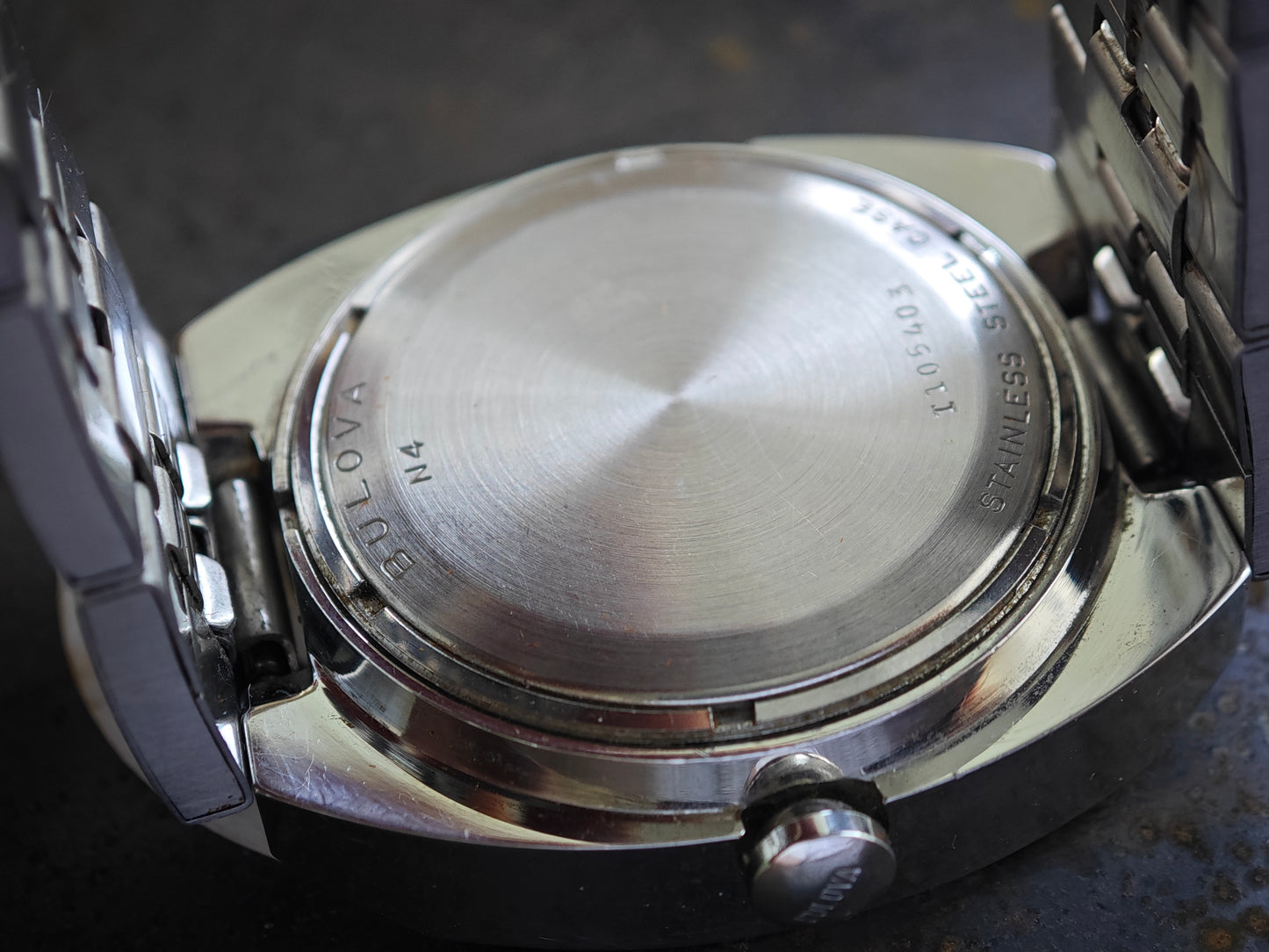 MINT BULOVA LED N4 Edelstahl mit Box und Umverpackung