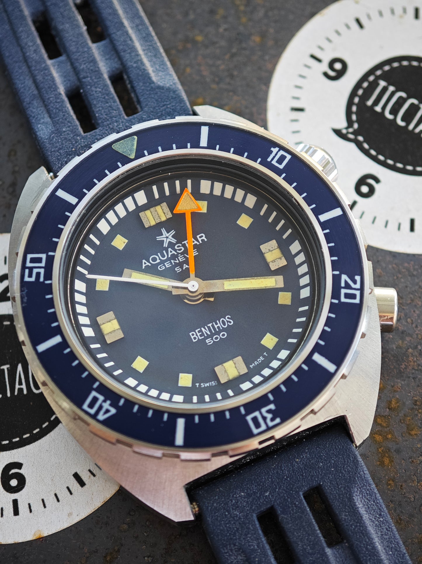 N.O.S. Aquastar BENTHOS 500 (1002) with Rubber Strap & Box