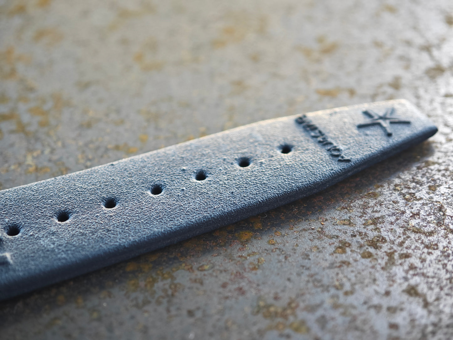 N.O.S. Aquastar BENTHOS 500 (1002) with Rubber Strap & Box