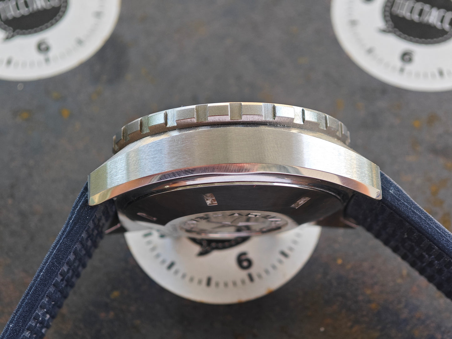 N.O.S. Aquastar BENTHOS 500 (1002) with Rubber Strap & Box