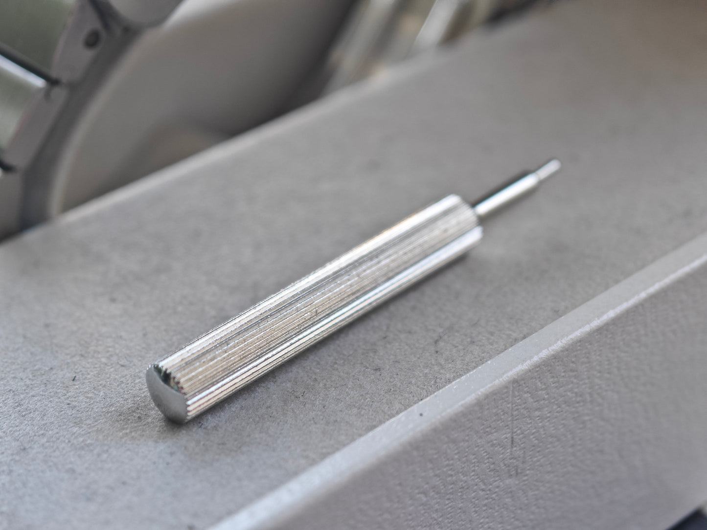 N.O.S. Zenith Futur Time Command White Dial & Box & Pin