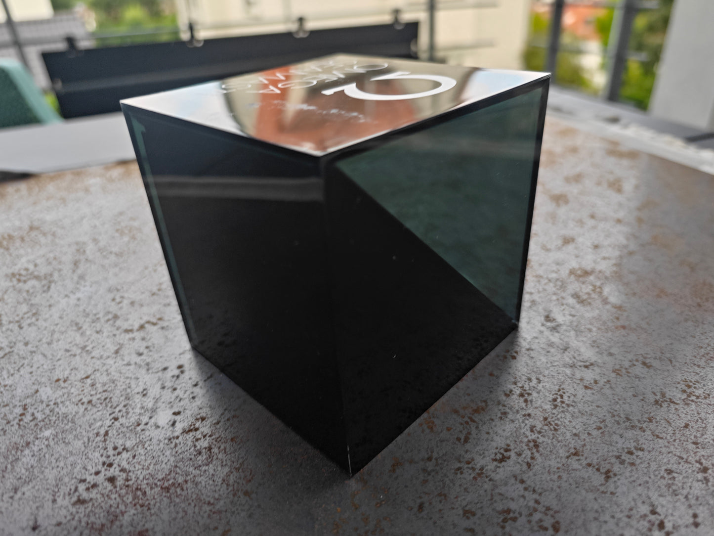 Scatola cubica in plexiglas OMEGA SEAMASTER estremamente rara per i modelli OMEGA Ploprof 600 e 1000