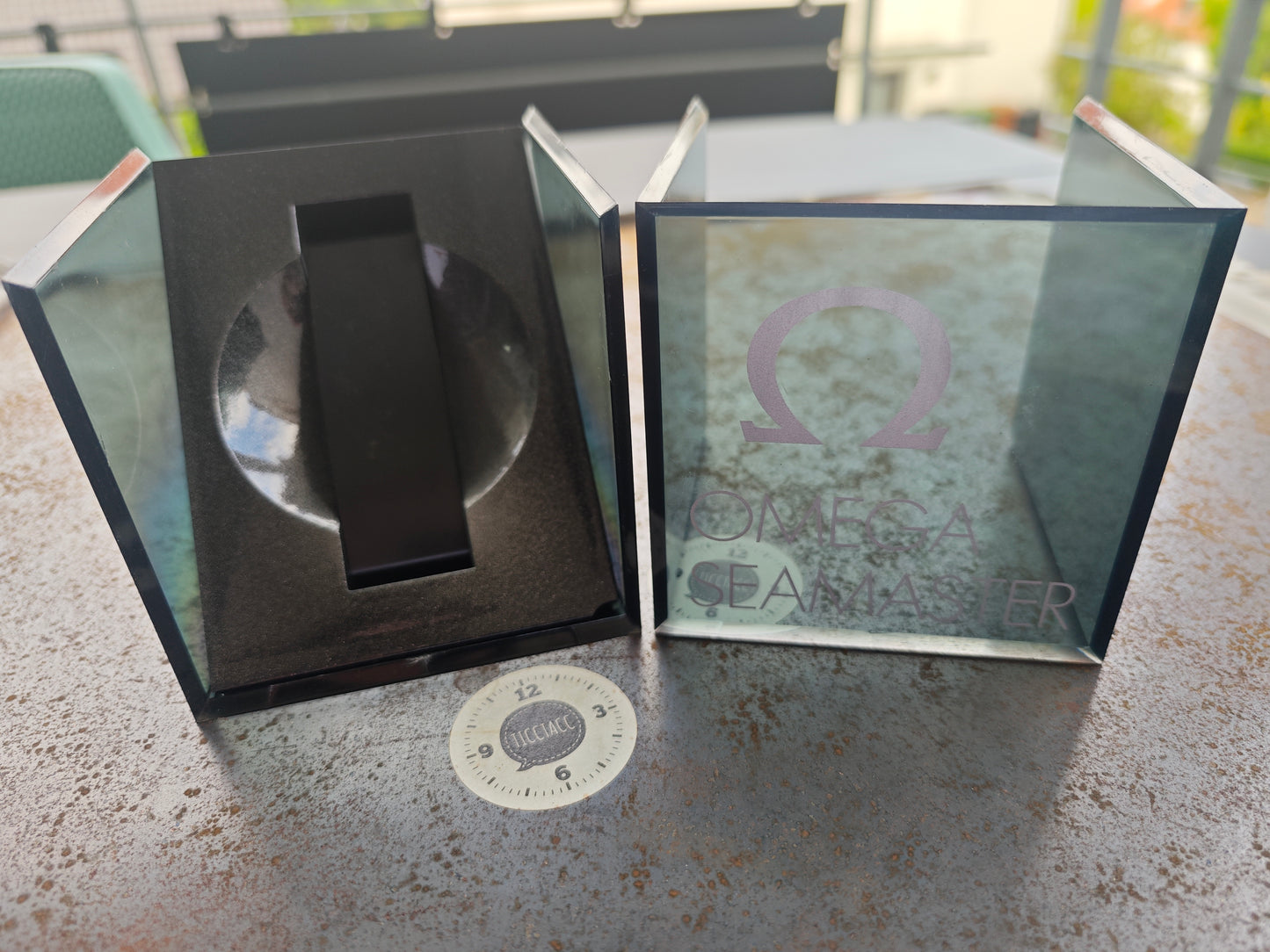 Scatola cubica in plexiglas OMEGA SEAMASTER estremamente rara per i modelli OMEGA Ploprof 600 e 1000