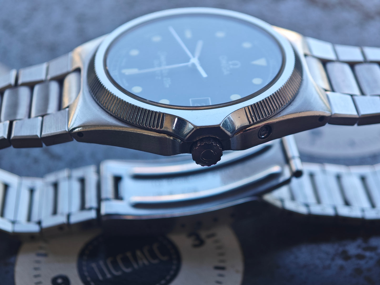 NEUWERTIGES OMEGA Seamaster 120 m Armadillo Dots Langes Armband