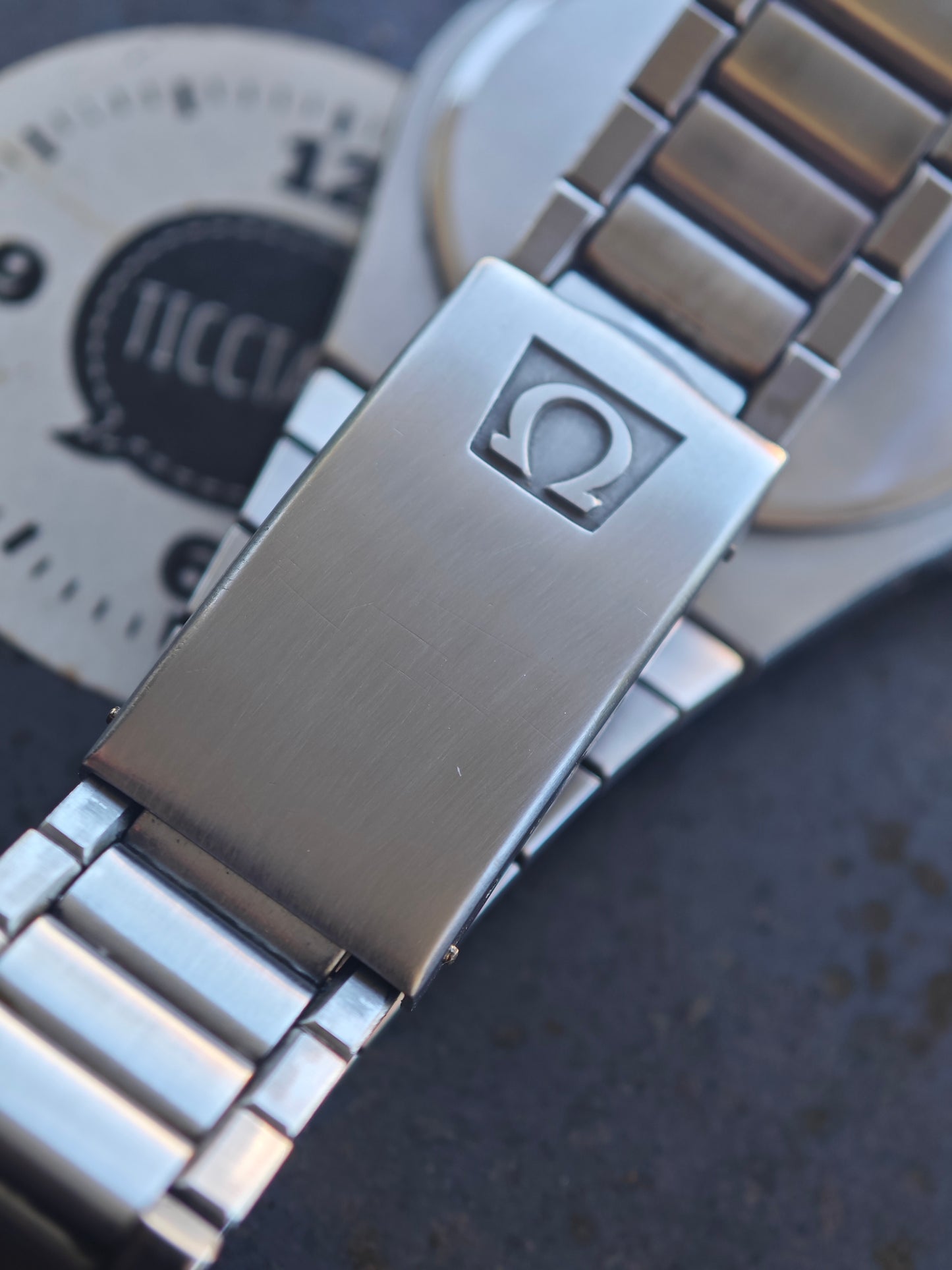 NEUWERTIGES OMEGA Seamaster 120 m Armadillo Dots Langes Armband