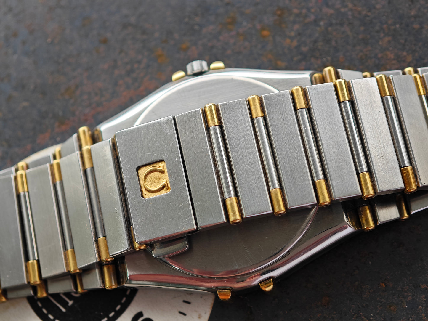 Perfekte OMEGA Constellation Manhattan Bicolor mit Bicolor-Armband