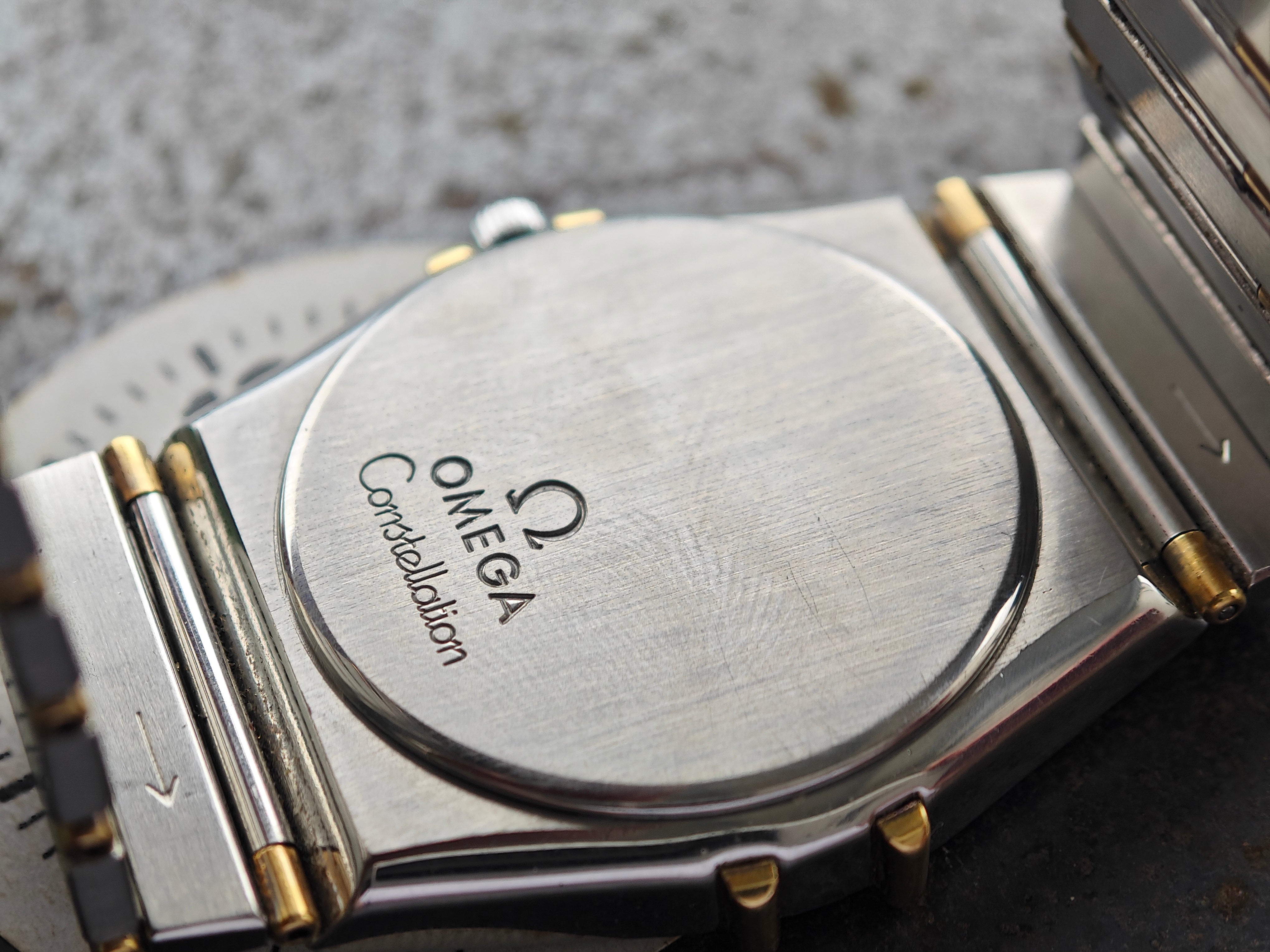 Perfect OMEGA Constellation Manhattan bicolor with bicolor