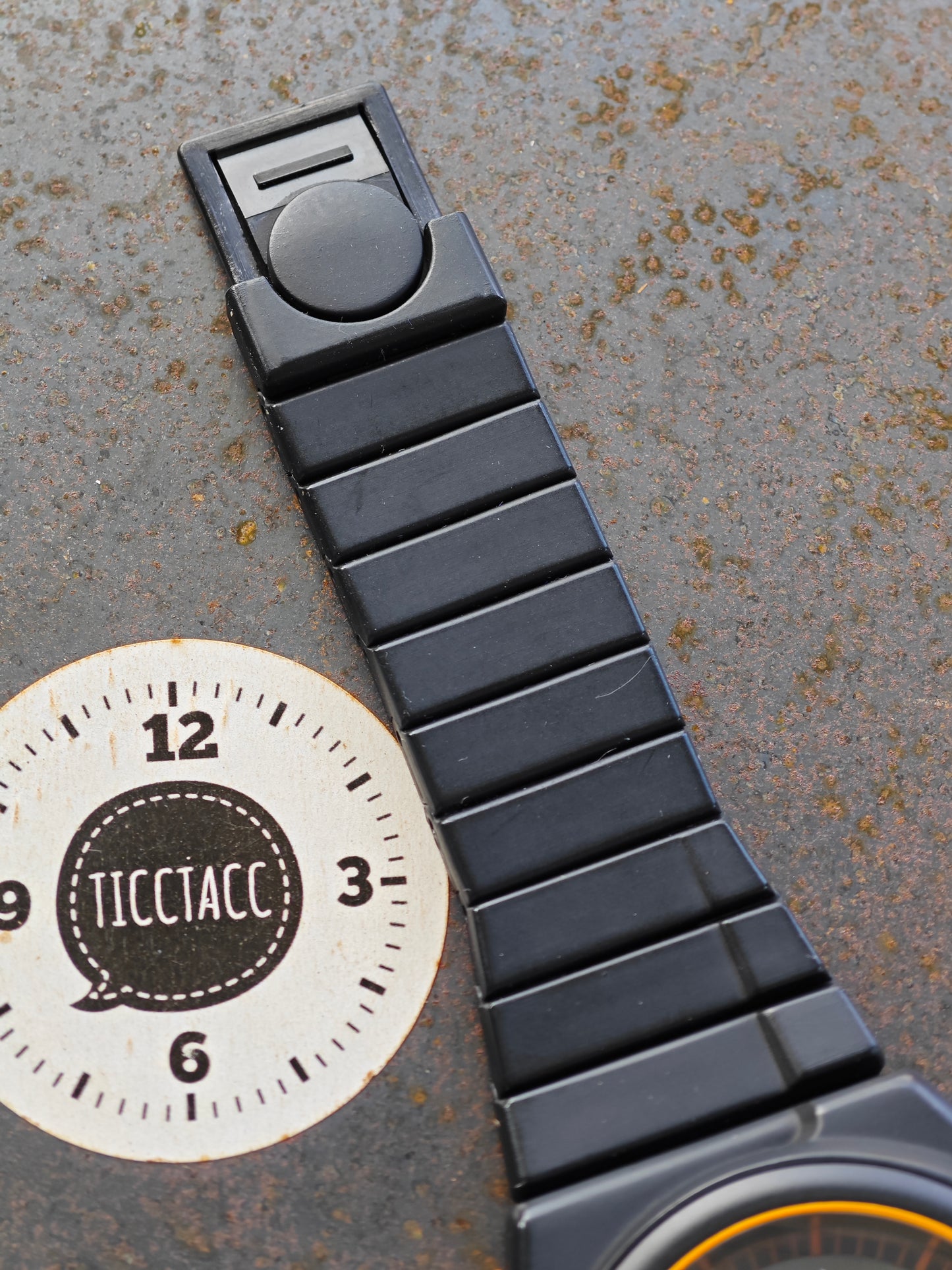 SEIKO 7a28-7A00 Giugiaro Design New Old Stock May 1986 Boxed Black