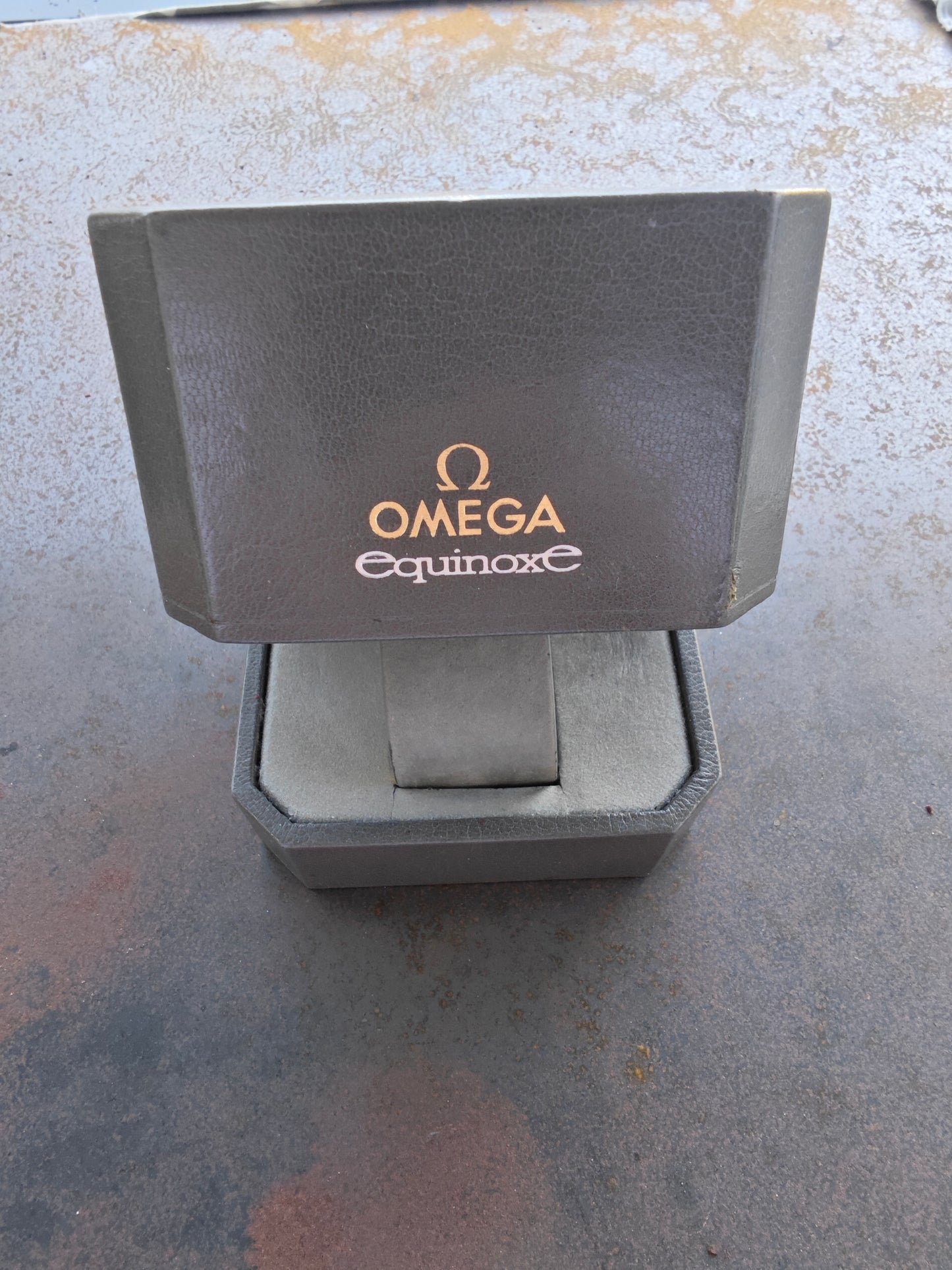 HOLY GRAIL OMEGA Equinoxe BOX