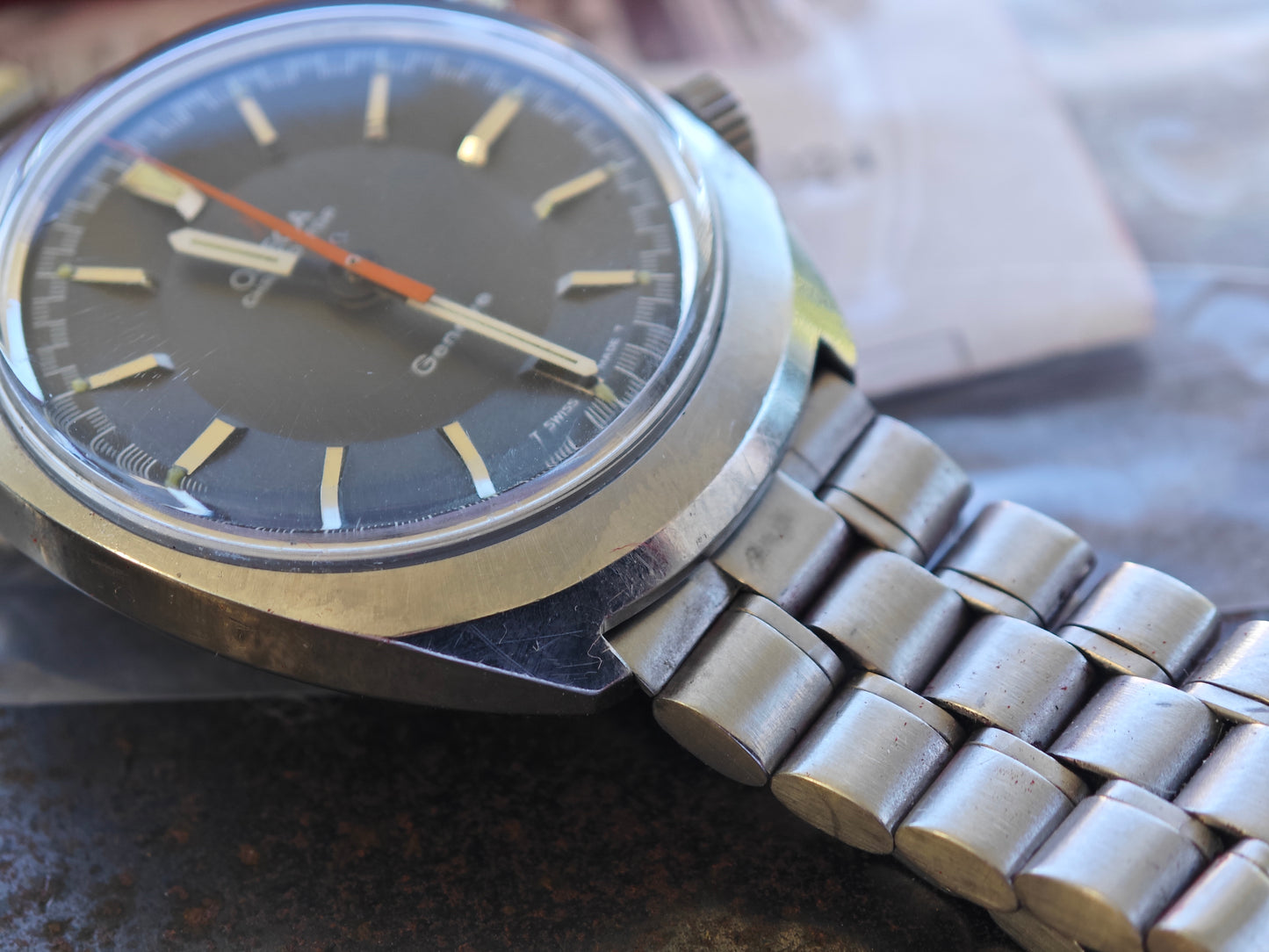 OMEGA Geneve ChronoStop & super rare bracelet, box and service papers 04-2024