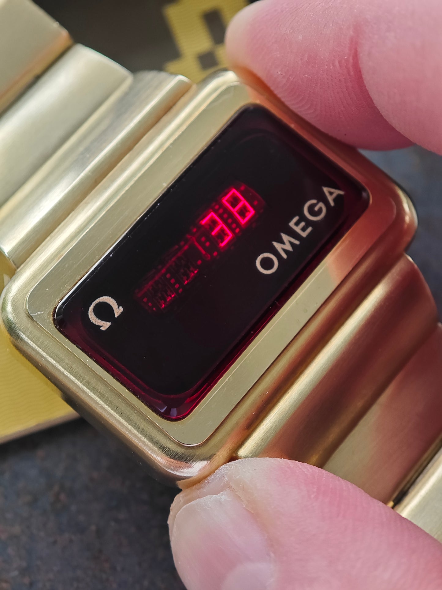 N.O.S. OMEGA Time Computer TC3 LED cal. 1602 gold plated Full Set 1977 - New Module