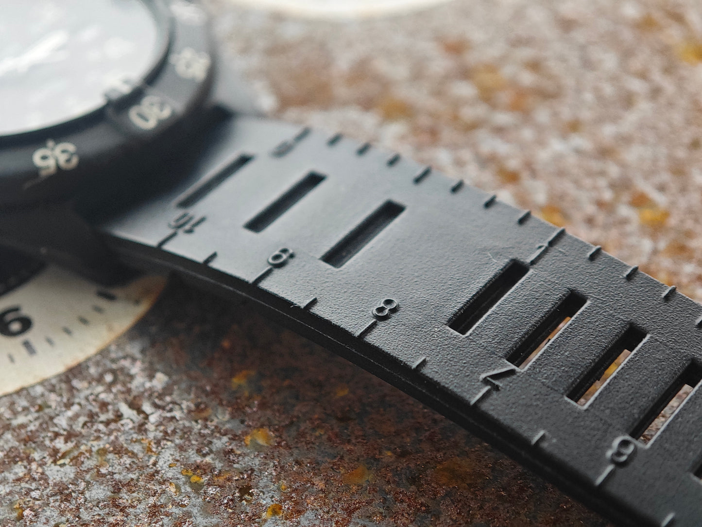 Amazing Breitling COLT 1st Generation Military watch black PVD & original Rubber Strap !!!