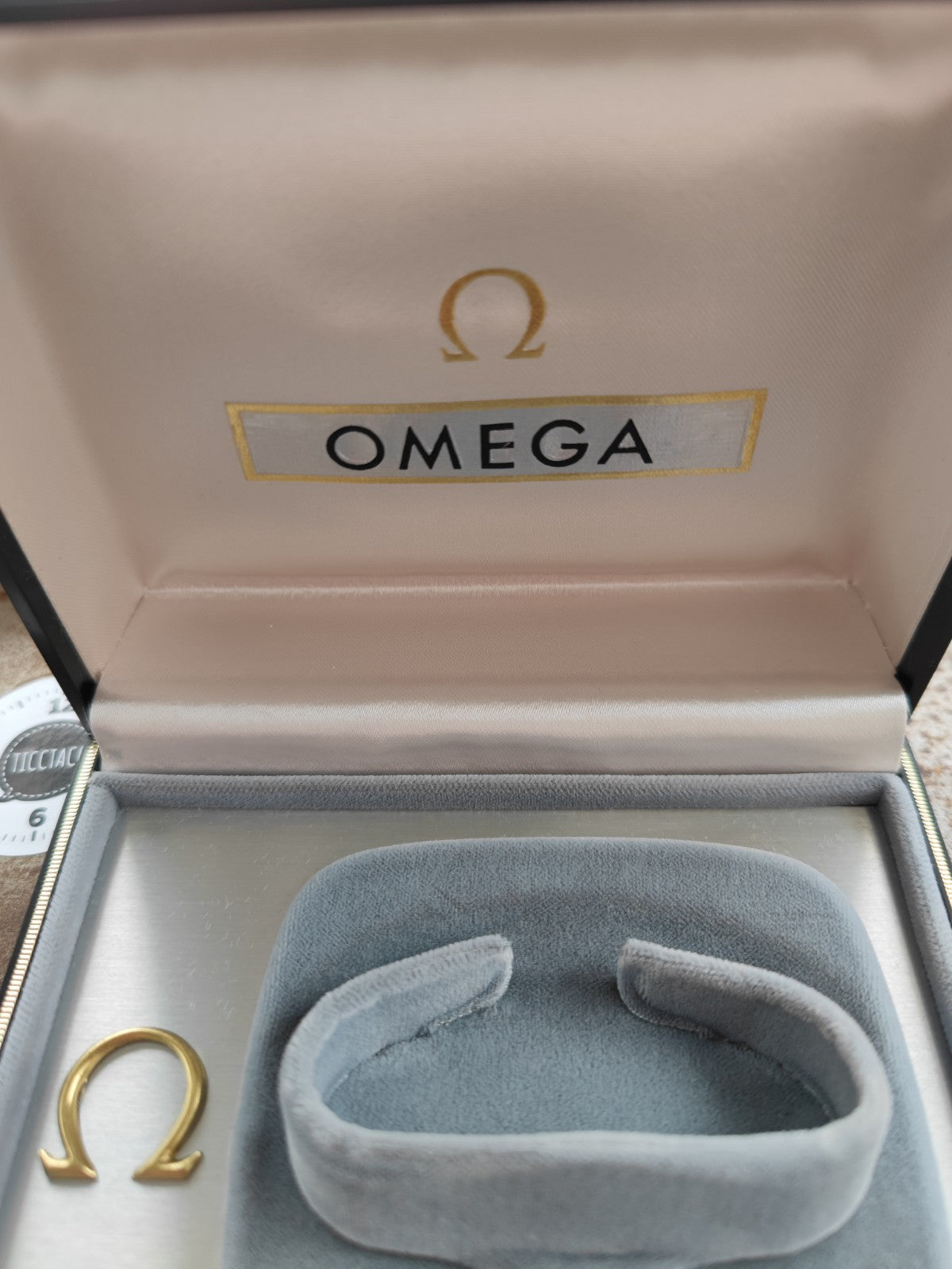 OMEGA box for 60s dress watches